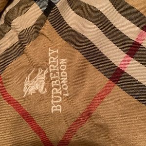 Burberry London Scarf/ cashmere